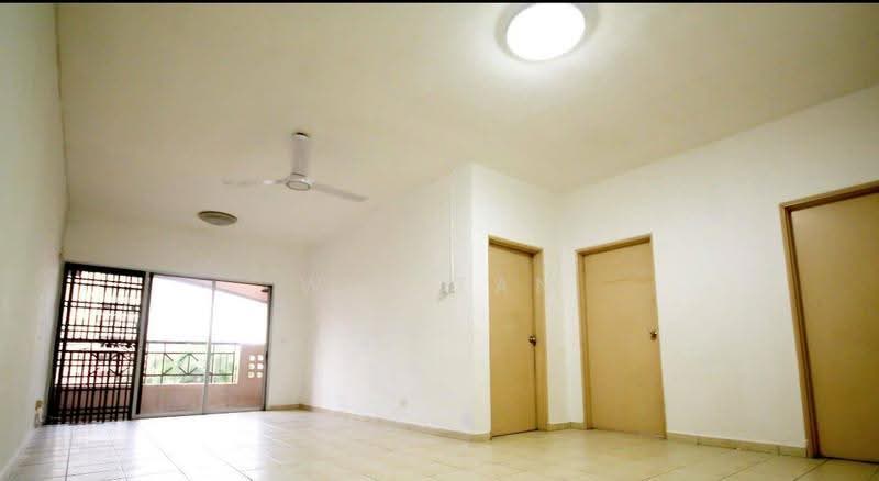 Pangsapuri untuk Dijual di Prima Regency - Win Tan - Living Room - PropertyGuru.com.my