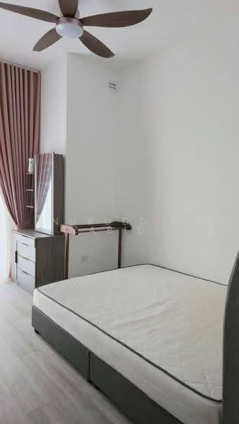 Condominium for Rent at Lakefront Residence - Nuruddin Zabidi - Bedroom - PropertyGuru.com.my