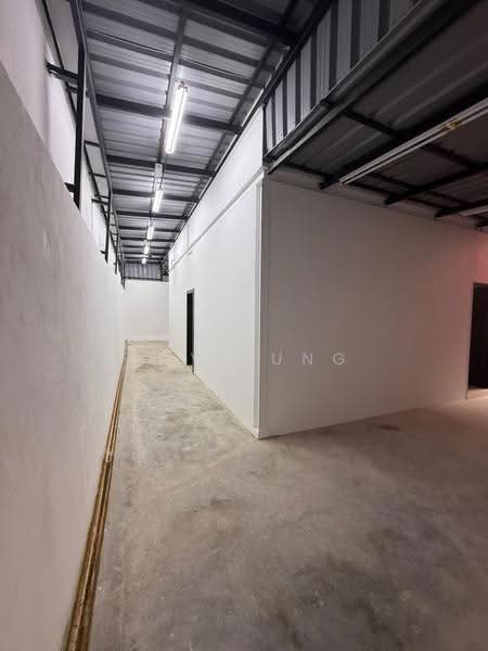 Commercial Bungalow for Rent in Taman Sri Tebrau (Johor Bahru) - Ray Tung - Corridor - PropertyGuru.com.my