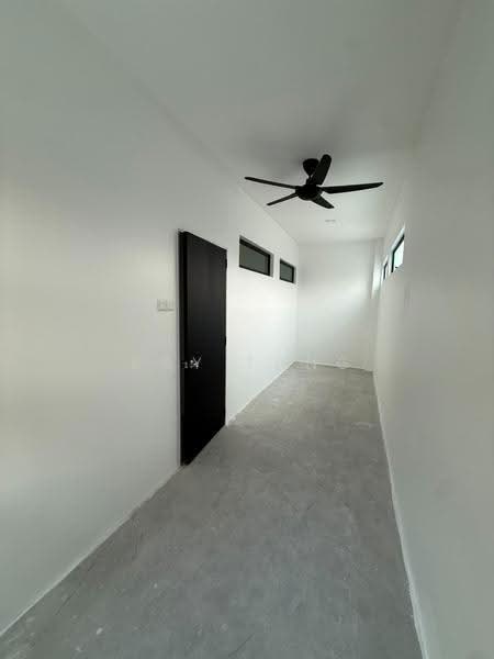 Commercial Bungalow for Rent in Taman Sri Tebrau (Johor Bahru) - Ray Tung - Corridor - PropertyGuru.com.my