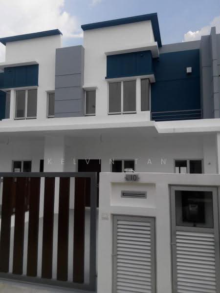 Rumah Teres 2-Tingkat untuk Dijual di Semenyih (Selangor) - Kelvin Tan - Exterior - PropertyGuru.com.my