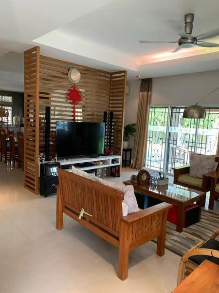 Semi-Detached House for Sale in Seri Kembangan (Selangor) - Samson Kuek - Living Room - PropertyGuru.com.my