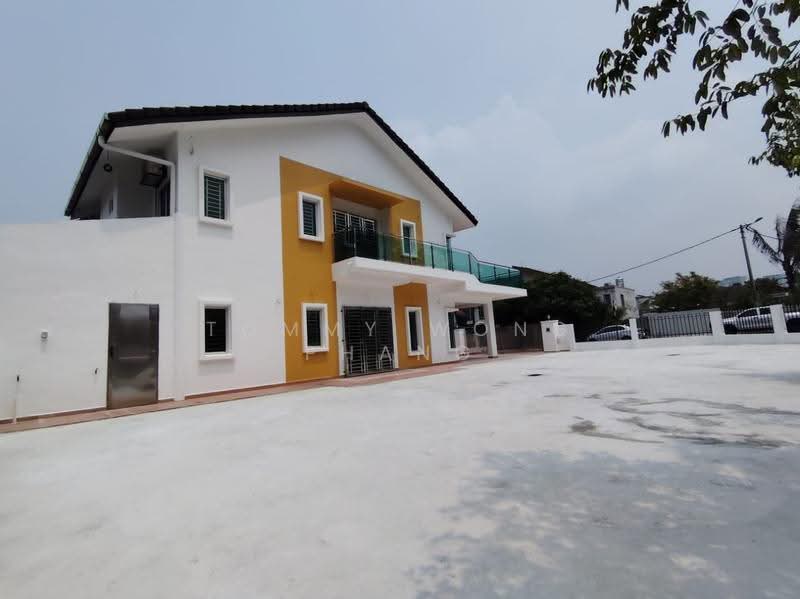 2-storey Terraced House for Sale in Hill Park (Semenyih) - Tommy Wong Phang - Exterior - PropertyGuru.com.my