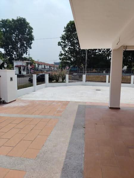 2-storey Terraced House for Sale in Hill Park (Semenyih) - Tommy Wong Phang - Exterior - PropertyGuru.com.my