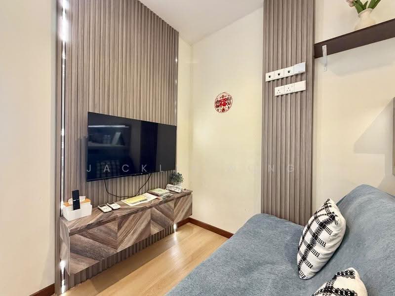 Kediaman Servis untuk Dijual di The Shore - Jacklyn Wong - Living Area - PropertyGuru.com.my
