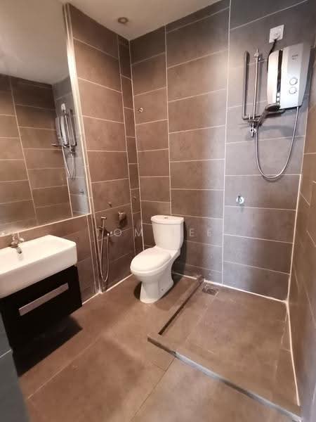 Service Residence for Sale at Empire Damansara - Tom Lee - Bathroom - PropertyGuru.com.my