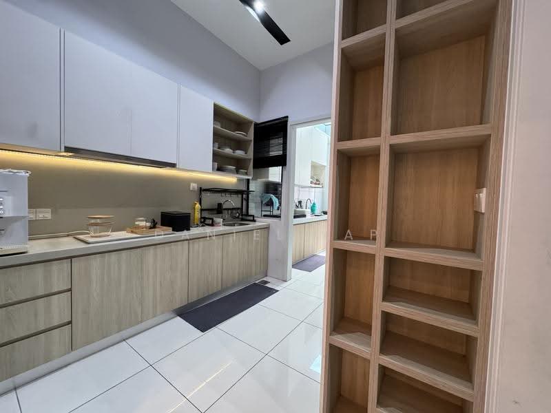 Terraced House for Sale in Tamansari (Rawang) - Daniel Yap - Kitchen - PropertyGuru.com.my