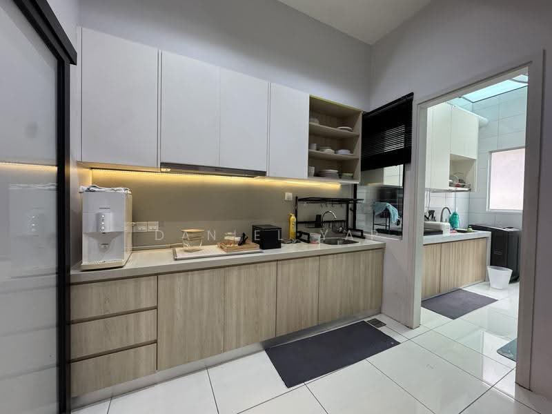 Terraced House for Sale in Tamansari (Rawang) - Daniel Yap - Kitchen - PropertyGuru.com.my