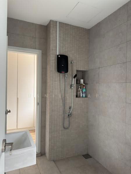 Terraced House for Sale in Tamansari (Rawang) - Daniel Yap - Bathroom - PropertyGuru.com.my