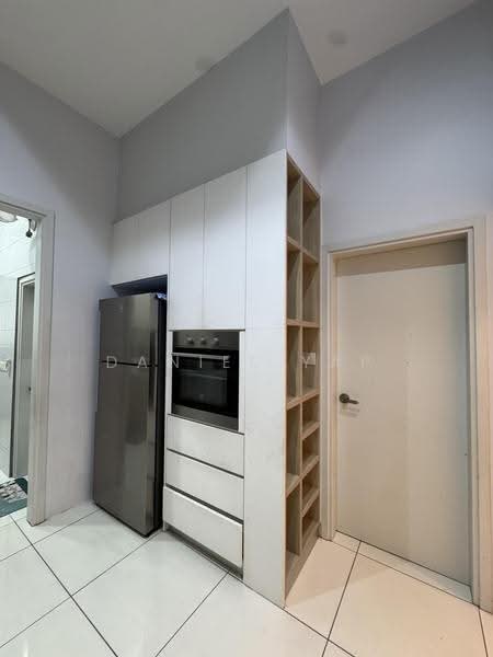 Terraced House for Sale in Tamansari (Rawang) - Daniel Yap - Kitchen - PropertyGuru.com.my
