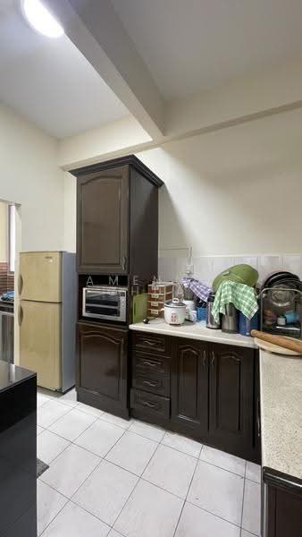Pangsapuri untuk Dijual di Vista Indah Putra - Amenny Chua - Kitchen - PropertyGuru.com.my
