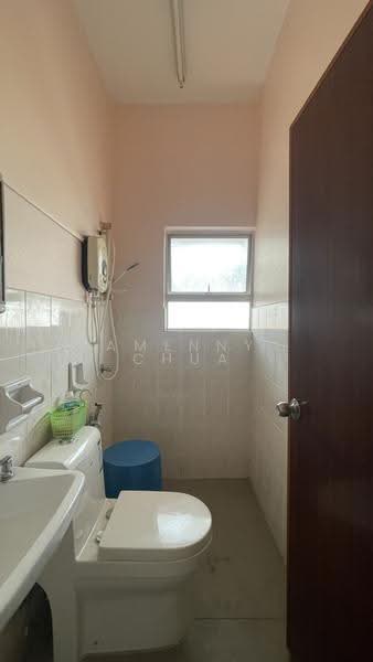 Pangsapuri untuk Dijual di Vista Indah Putra - Amenny Chua - Bathroom - PropertyGuru.com.my