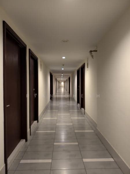 Kediaman Servis untuk Dijual di Cliveden @ Plaza Damas 3 - Ryan Cheah - Corridor - PropertyGuru.com.my