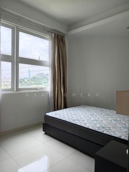 Kediaman Servis untuk Dijual di Cliveden @ Plaza Damas 3 - Ryan Cheah - Bedroom - PropertyGuru.com.my
