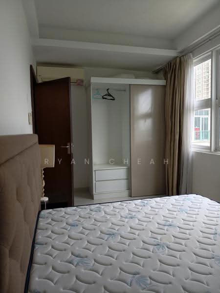 Kediaman Servis untuk Dijual di Cliveden @ Plaza Damas 3 - Ryan Cheah - Bedroom - PropertyGuru.com.my