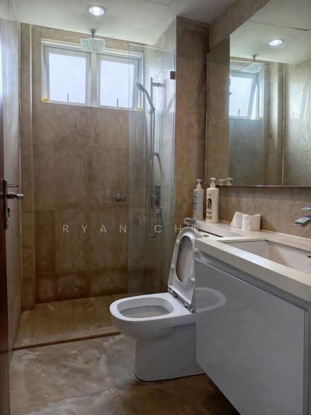 Kediaman Servis untuk Dijual di Cliveden @ Plaza Damas 3 - Ryan Cheah - Bathroom - PropertyGuru.com.my
