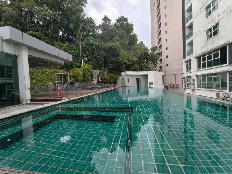 Kediaman Servis untuk Dijual di Cliveden @ Plaza Damas 3 - Ryan Cheah - Pool - PropertyGuru.com.my