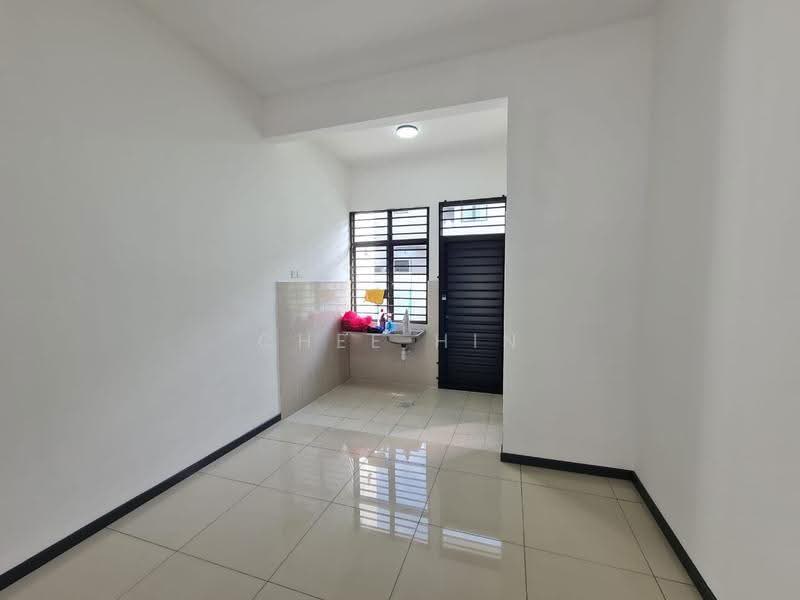 2-storey Terraced House for Rent in Bandar Puncak Alam (Puncak Alam) - Chee Hin - Interior - PropertyGuru.com.my