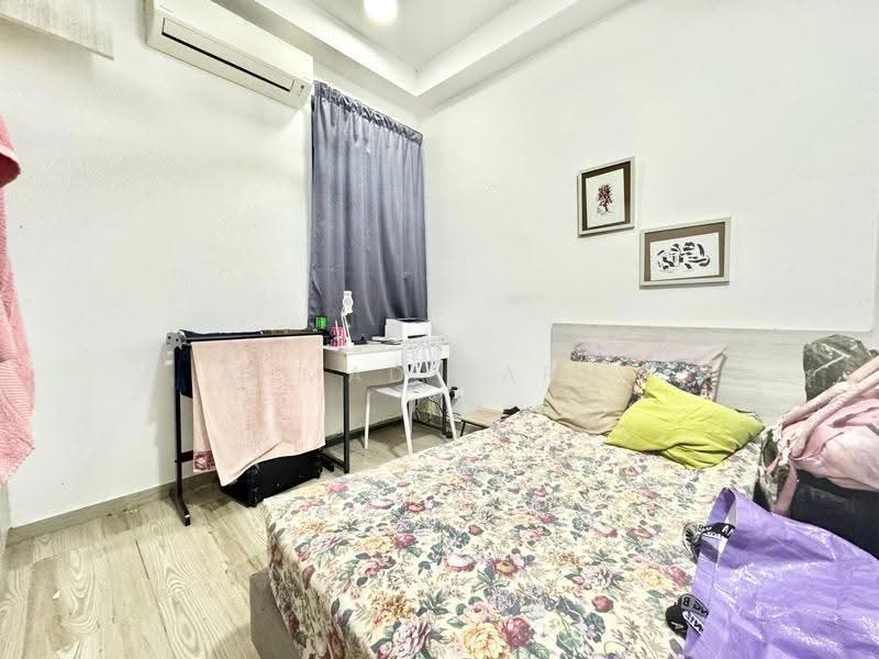 Service Residence for Sale at Kenwingston Square Garden - Ahmad Farhi - Bedroom - PropertyGuru.com.my