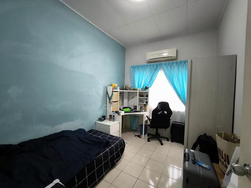 2-storey Terraced House for Sale in Bandar Kinrara Seksyen 5 (Bandar Kinrara) - Leon Lee - Bedroom - PropertyGuru.com.my