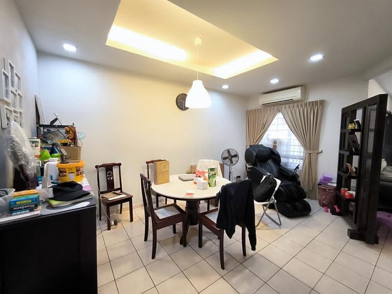 2-storey Terraced House for Sale in Bandar Kinrara Seksyen 5 (Bandar Kinrara) - Leon Lee - Dining Room - PropertyGuru.com.my
