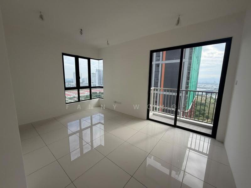 Pangsapuri untuk Dijual di Vivo Executive Apartment - Fanny Wong - Balcony - PropertyGuru.com.my