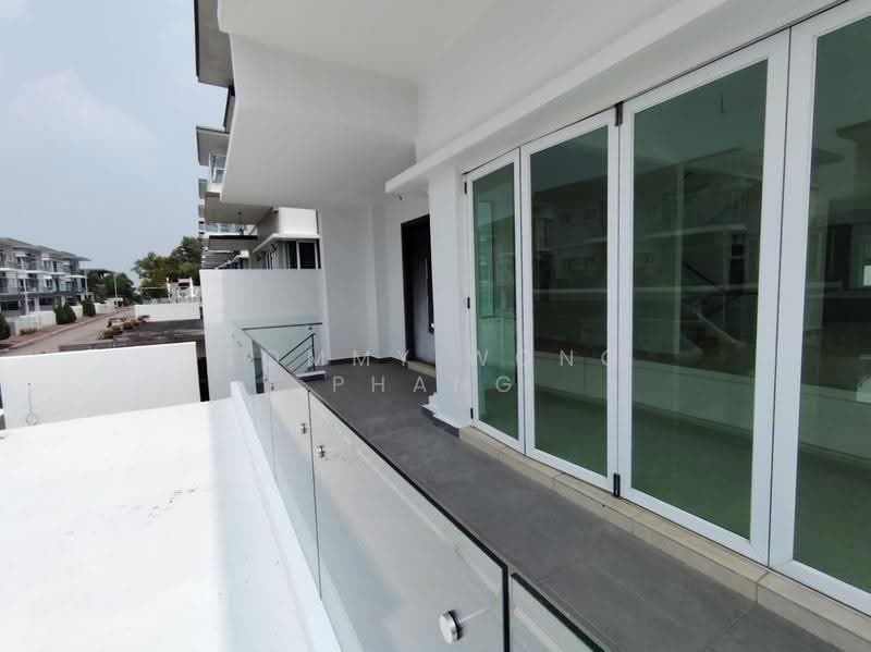 Rumah Banglo untuk Dijual di Kajang (Selangor) - Tommy Wong Phang - Balcony - PropertyGuru.com.my