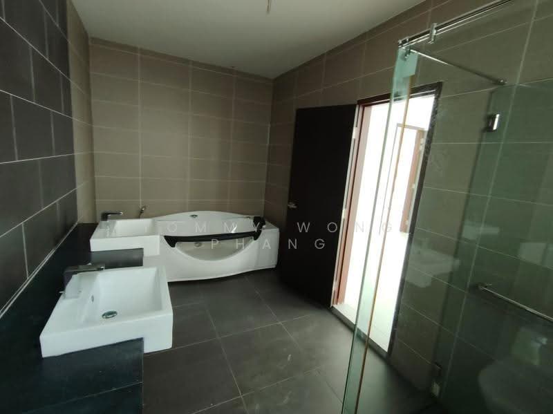 Rumah Banglo untuk Dijual di Kajang (Selangor) - Tommy Wong Phang - Bathroom - PropertyGuru.com.my