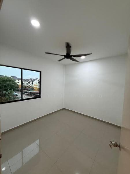 Rumah Flat untuk Dijual di Bandar Selesa Jaya - Daniel Yong - Interior - PropertyGuru.com.my