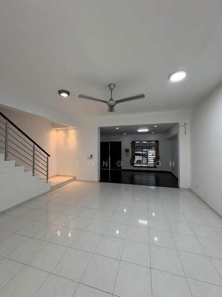 2.5-storey Terraced House for Sale in Taman Setia Indah (Tebrau) - Ee Fong Toh - Living Room - PropertyGuru.com.my