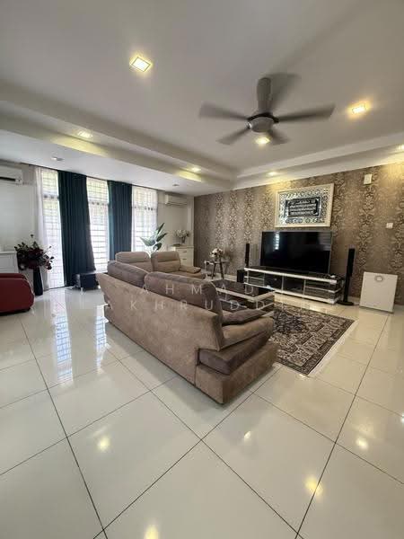2-storey Terraced House for Sale in Taman Mutiara Rini (Skudai) - Ahmad Fakhruddin - Living Room - PropertyGuru.com.my
