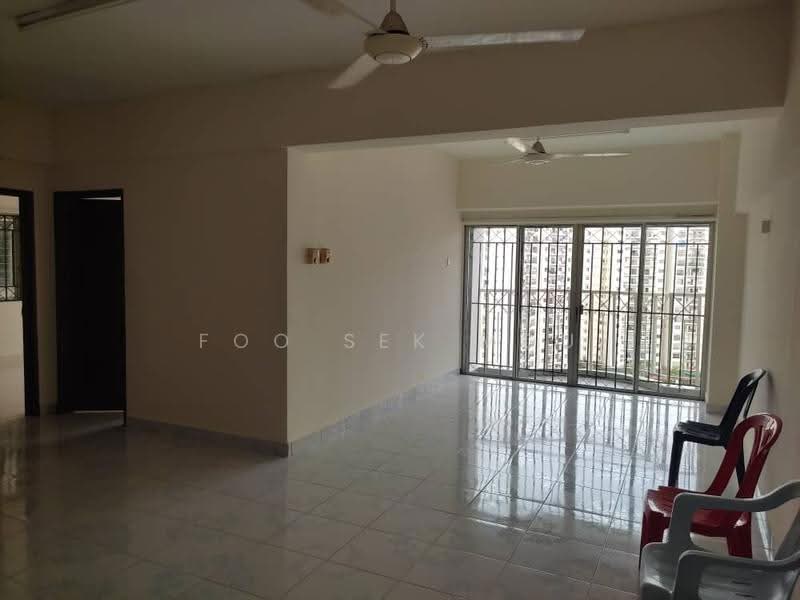 Kondominium untuk Dijual di Sri Pelangi Condominiums - Foo Sek Mou - Living Room - PropertyGuru.com.my