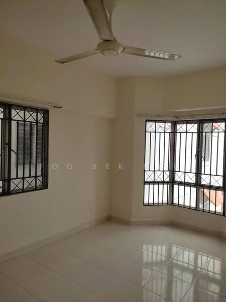 Kondominium untuk Dijual di Sri Pelangi Condominiums - Foo Sek Mou - Living Room - PropertyGuru.com.my