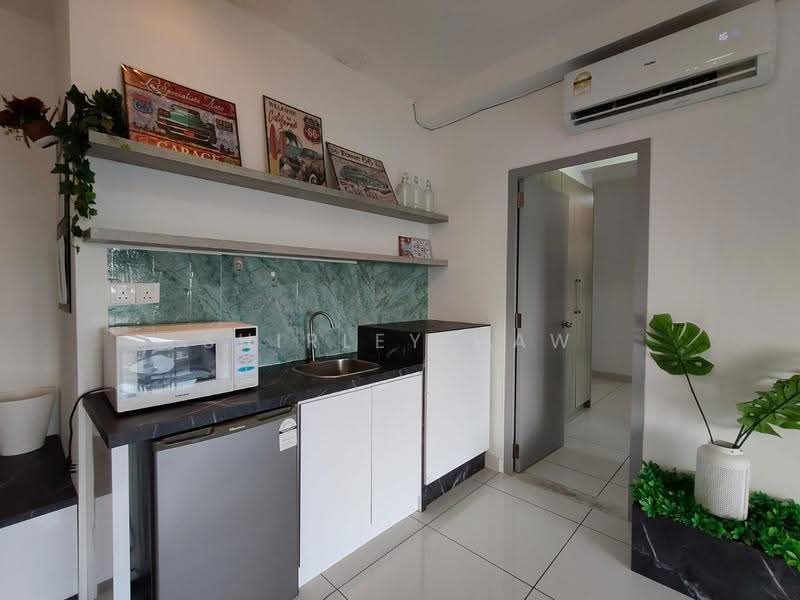 Service Residence for Rent at Residences @ 1 Tebrau - Shirley Haw - Kitchen - PropertyGuru.com.my