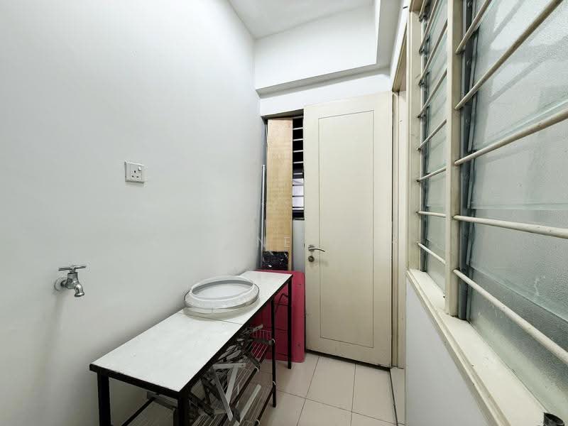 Service Residence for Sale at Tiara Mutiara / The Crown - Eugene Goh - Yard - PropertyGuru.com.my