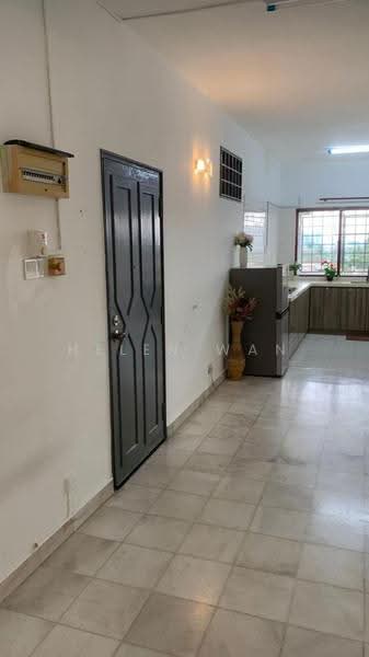 Apartment for Sale at Subang Jaya Lafite - Helen Wan - Kitchen - PropertyGuru.com.my