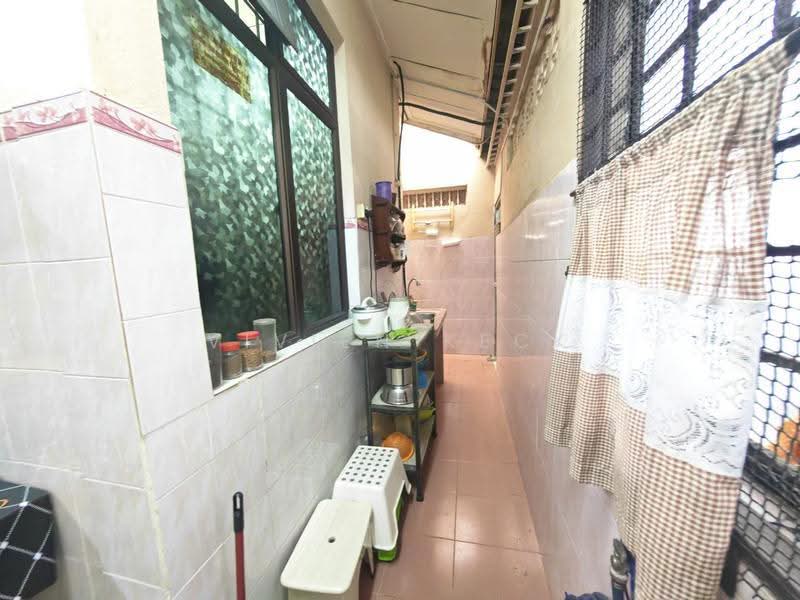 Apartment for Sale at Mon Bisca - Vivien Keck - Kitchen - PropertyGuru.com.my