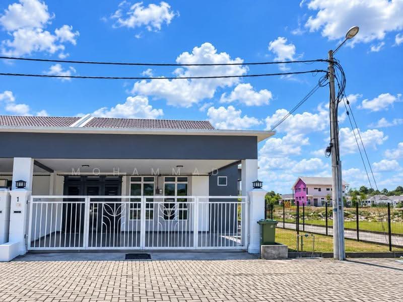 Rumah Teres untuk Dijual di Kotasas (Kuantan) - Mohammad Azizi - Exterior - PropertyGuru.com.my