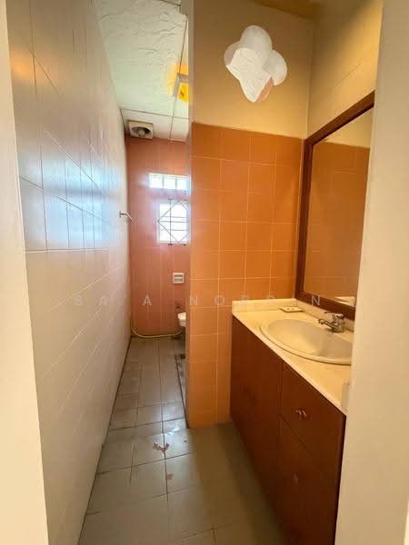 Bungalow House for Sale in SS1 (Petaling Jaya) - Sa'a Nordin - Bathroom - PropertyGuru.com.my