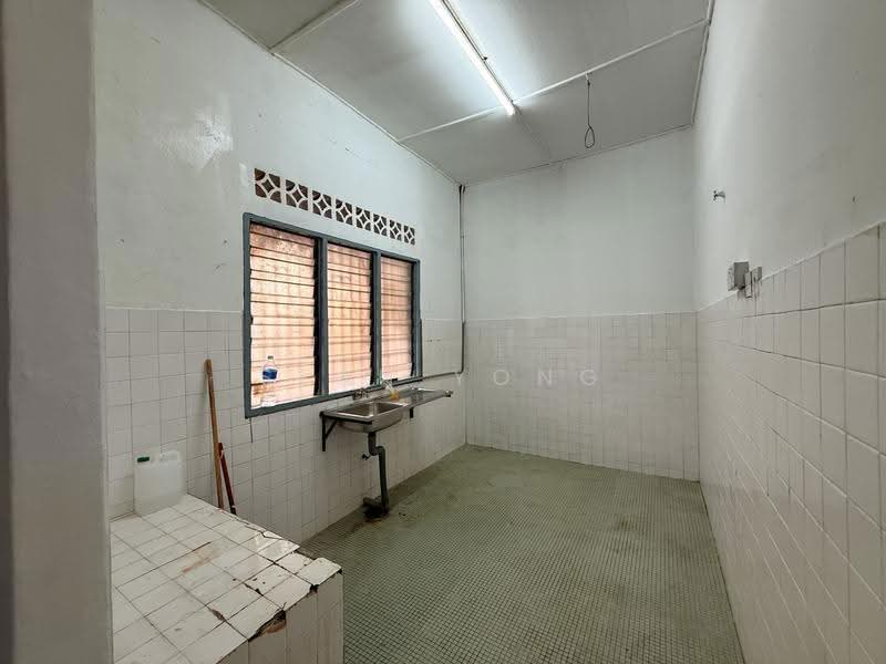 Rumah Teres 1-Tingkat untuk Disewa di Taman Ehsan (Kepong) - Sean Yong - Kitchen - PropertyGuru.com.my