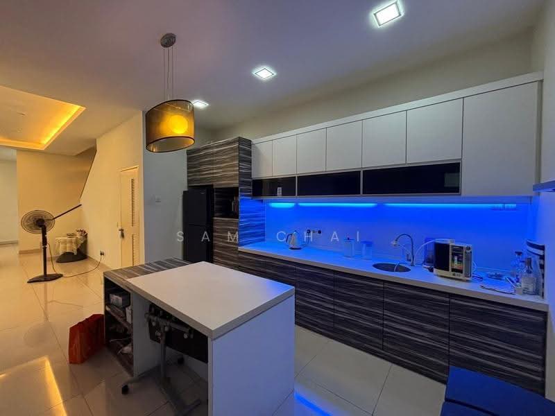 Rumah Kluster untuk Dijual di Taman Nusa Bestari (Iskandar Puteri (Nusajaya)) - Sam Chai - Kitchen - PropertyGuru.com.my