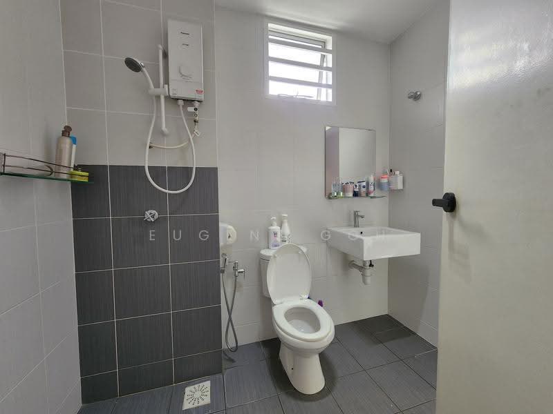Rumah Teres untuk Disewa di Taman Semenyih Mewah (Semenyih) - Eugene Goh - Shared Bathroom for 2nd & 3rd Room - PropertyGuru.com.my