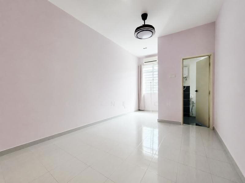 Rumah Teres untuk Disewa di Taman Semenyih Mewah (Semenyih) - Eugene Goh - Fully Extended 3rd Room - PropertyGuru.com.my