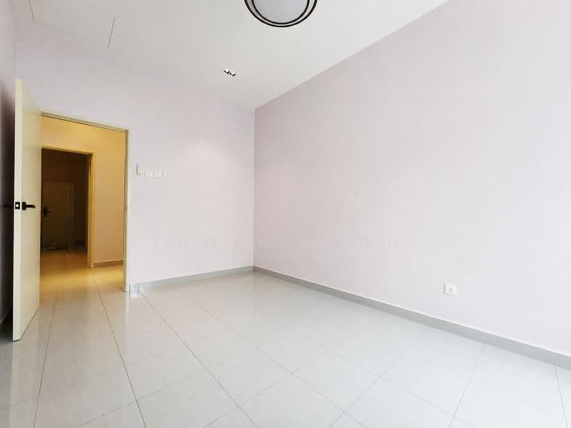 Rumah Teres untuk Disewa di Taman Semenyih Mewah (Semenyih) - Eugene Goh - Fully Extended 3rd Room - PropertyGuru.com.my