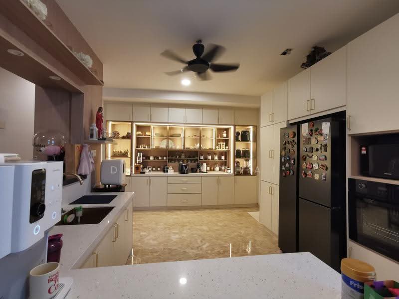 Semi-Detached House for Sale in Lake Edge (Puchong) - Debby Chai - Kitchen - PropertyGuru.com.my