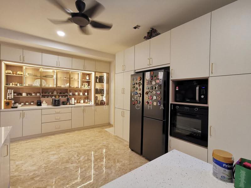 Semi-Detached House for Sale in Lake Edge (Puchong) - Debby Chai - Kitchen - PropertyGuru.com.my