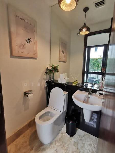 Semi-Detached House for Sale in Lake Edge (Puchong) - Debby Chai - Bathroom - PropertyGuru.com.my