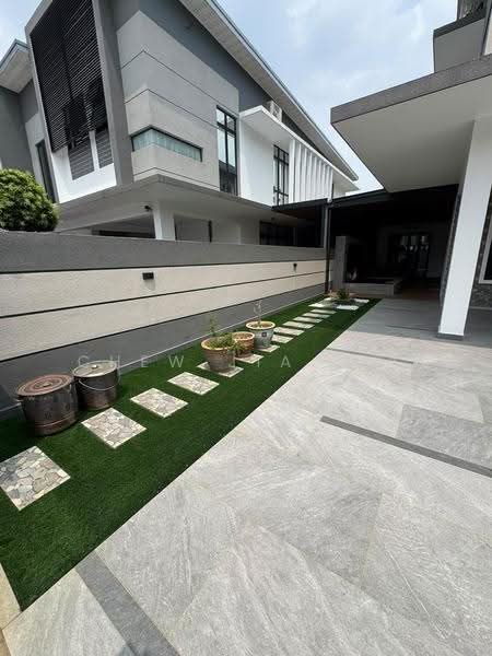 Semi-Detached House for Sale in Taman Gaya (Ulu Tiram) - Chew Jia Jia - Exterior - PropertyGuru.com.my