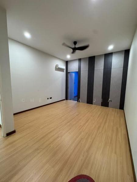 Semi-Detached House for Sale in Taman Gaya (Ulu Tiram) - Chew Jia Jia - PropertyGuru.com.my