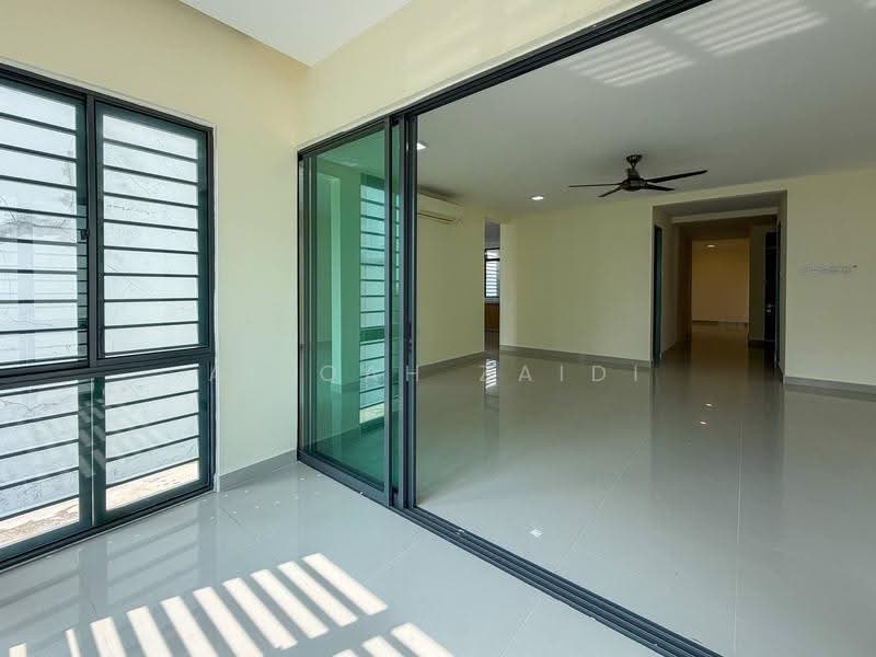 Kondominium untuk Dijual di Alam Desa @ Park Village - Afiqah zaidi - Living Room - PropertyGuru.com.my
